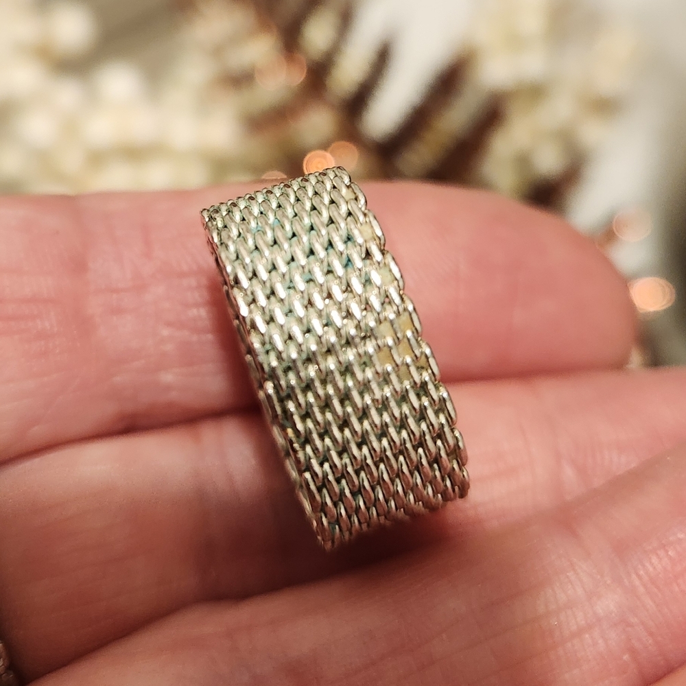 Mint Condition 925 Sterling Silver Wide Mesh Ring (Size 5.) - Picture 8 of 11